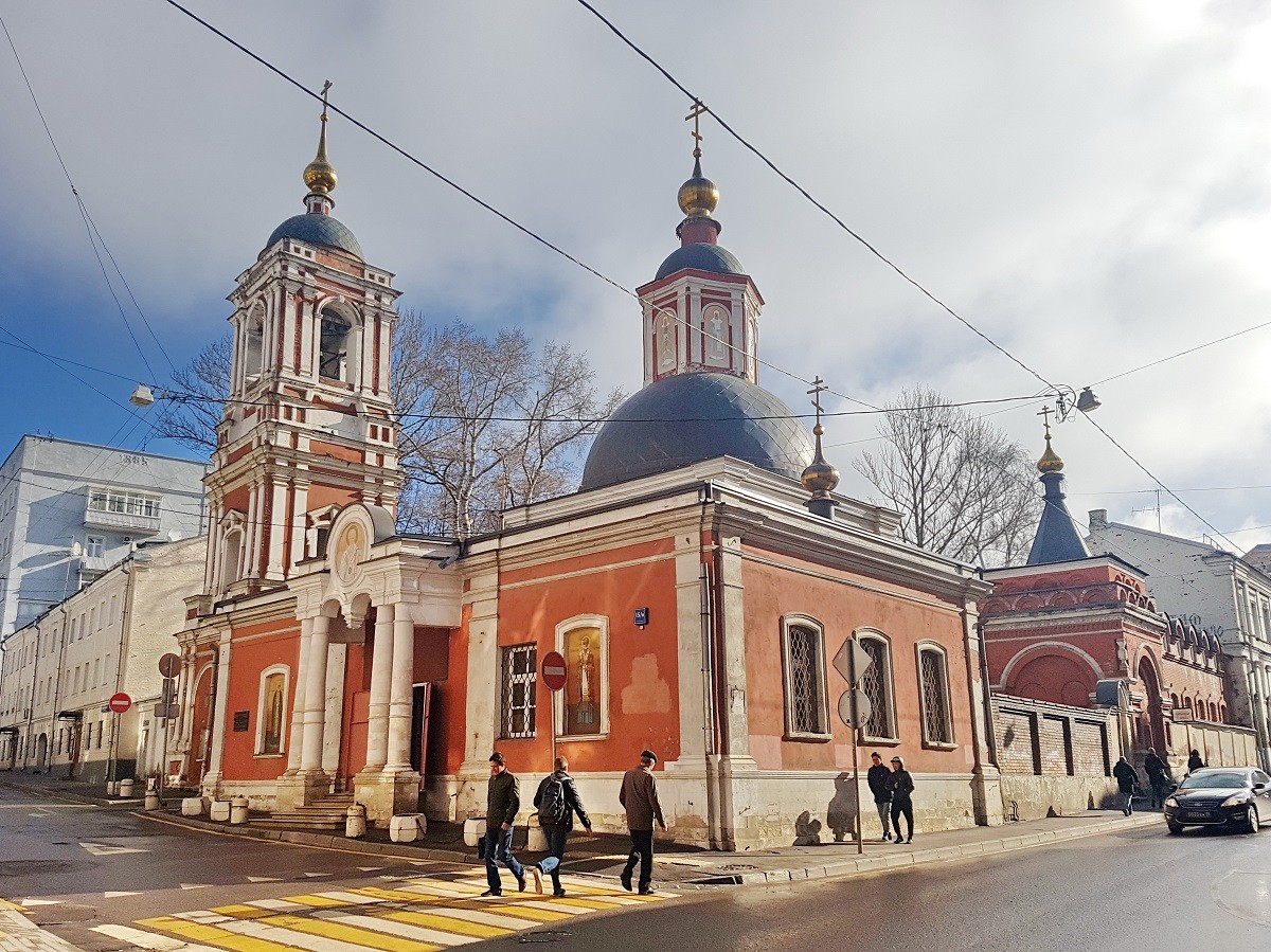 Николая Мирликийского, святителя, в Подкопаях, храм - Центральное  викариатство города Москвы